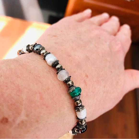 Artisan Freshwater Pearl & Glass Bead Bracelet - Picture 7 of 9